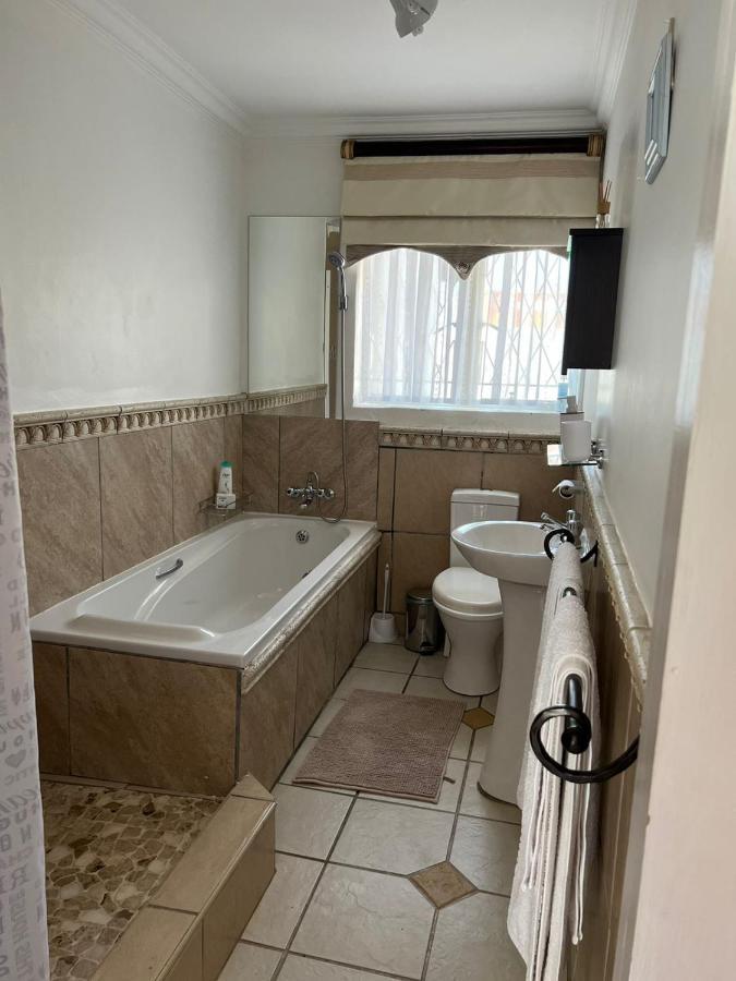 Silken Trap Accommodation No Loadshedding Johannesburg Bagian luar foto