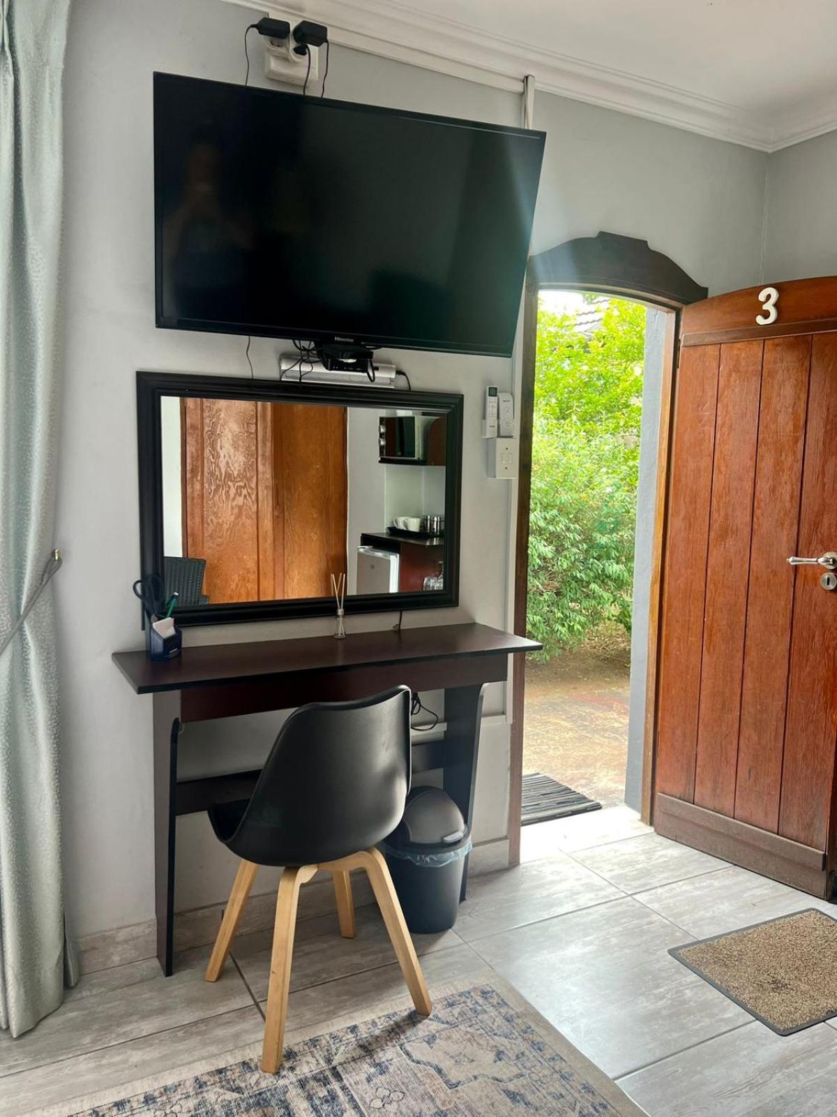 Silken Trap Accommodation No Loadshedding Johannesburg Bagian luar foto