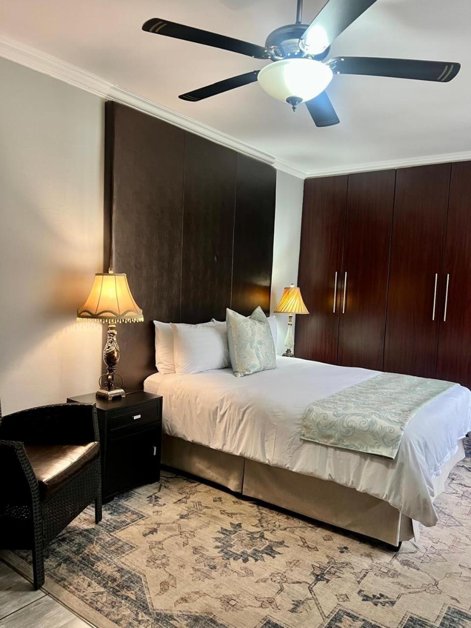 Silken Trap Accommodation No Loadshedding Johannesburg Bagian luar foto
